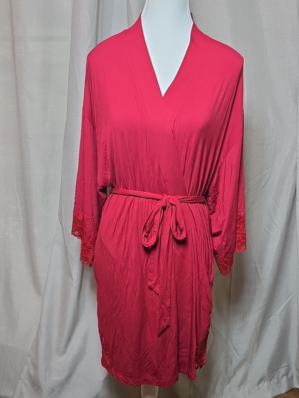Soma Cool Nights Lace Short Robe in Paint The Town Red S/M